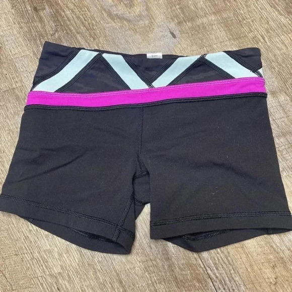 Ivivva Girls Shorts Reversible Size 10 -FINAL - Picture 1 of 6